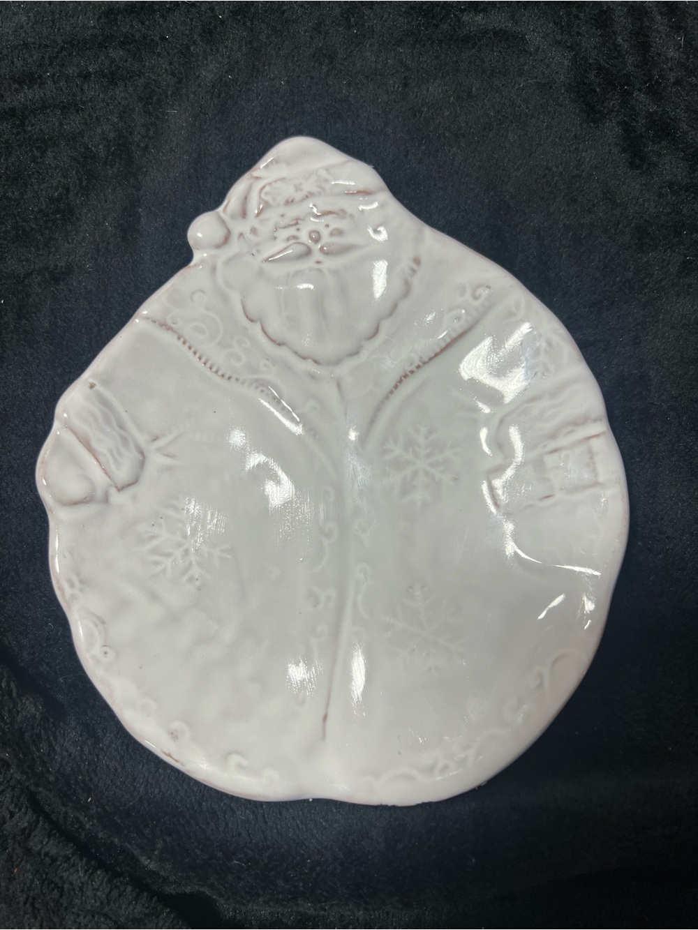 Vietri Pale Pink Santa-Shaped Ceramic Plate
